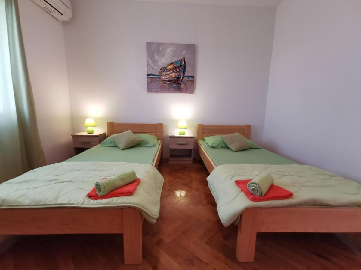 House Ana - Loborika, Pula, 4 Bedrooms 외부 사진