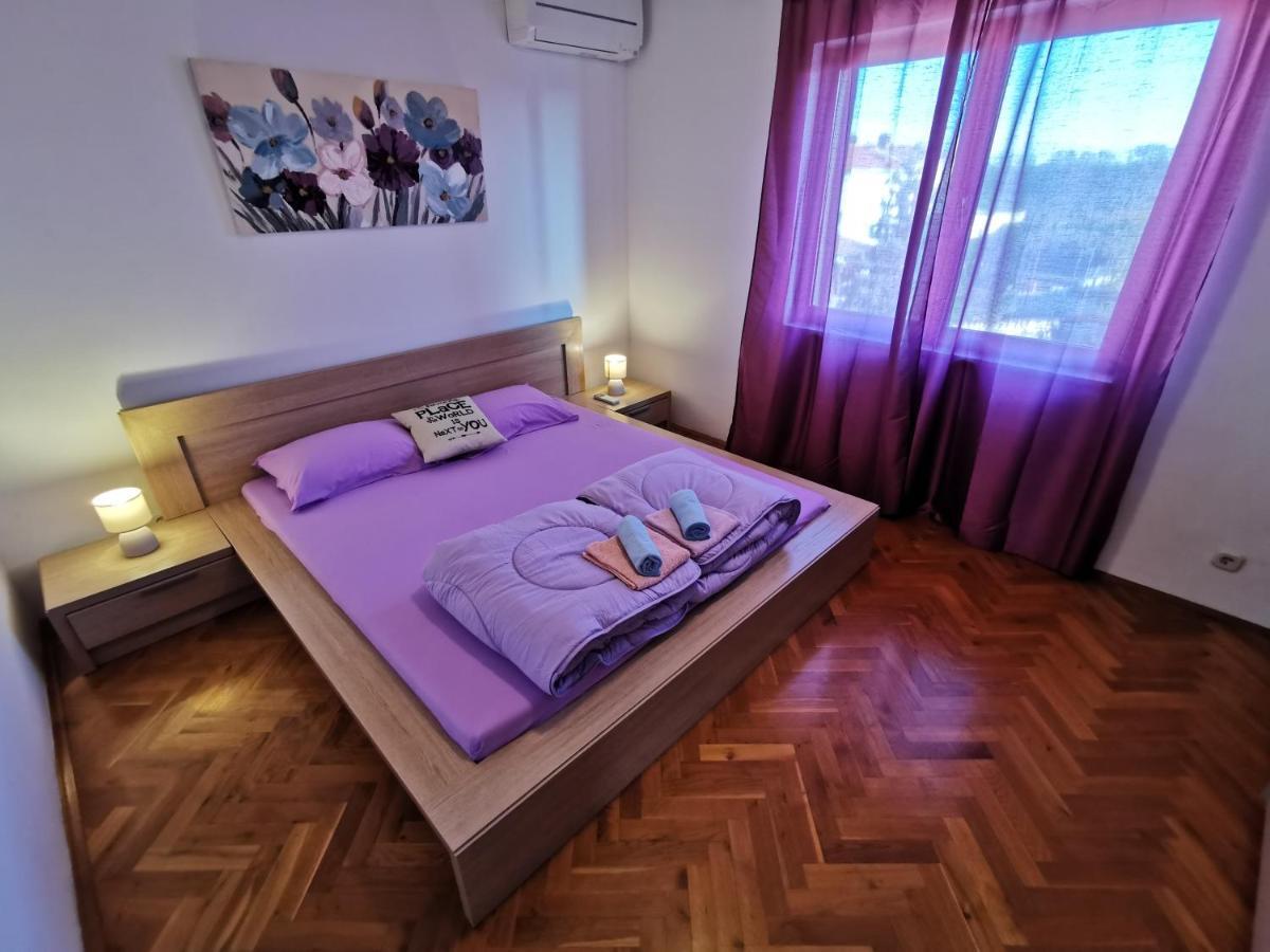 House Ana - Loborika, Pula, 4 Bedrooms 외부 사진