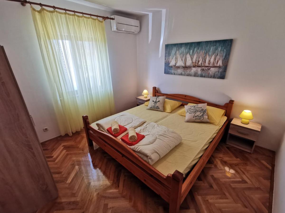 House Ana - Loborika, Pula, 4 Bedrooms 외부 사진